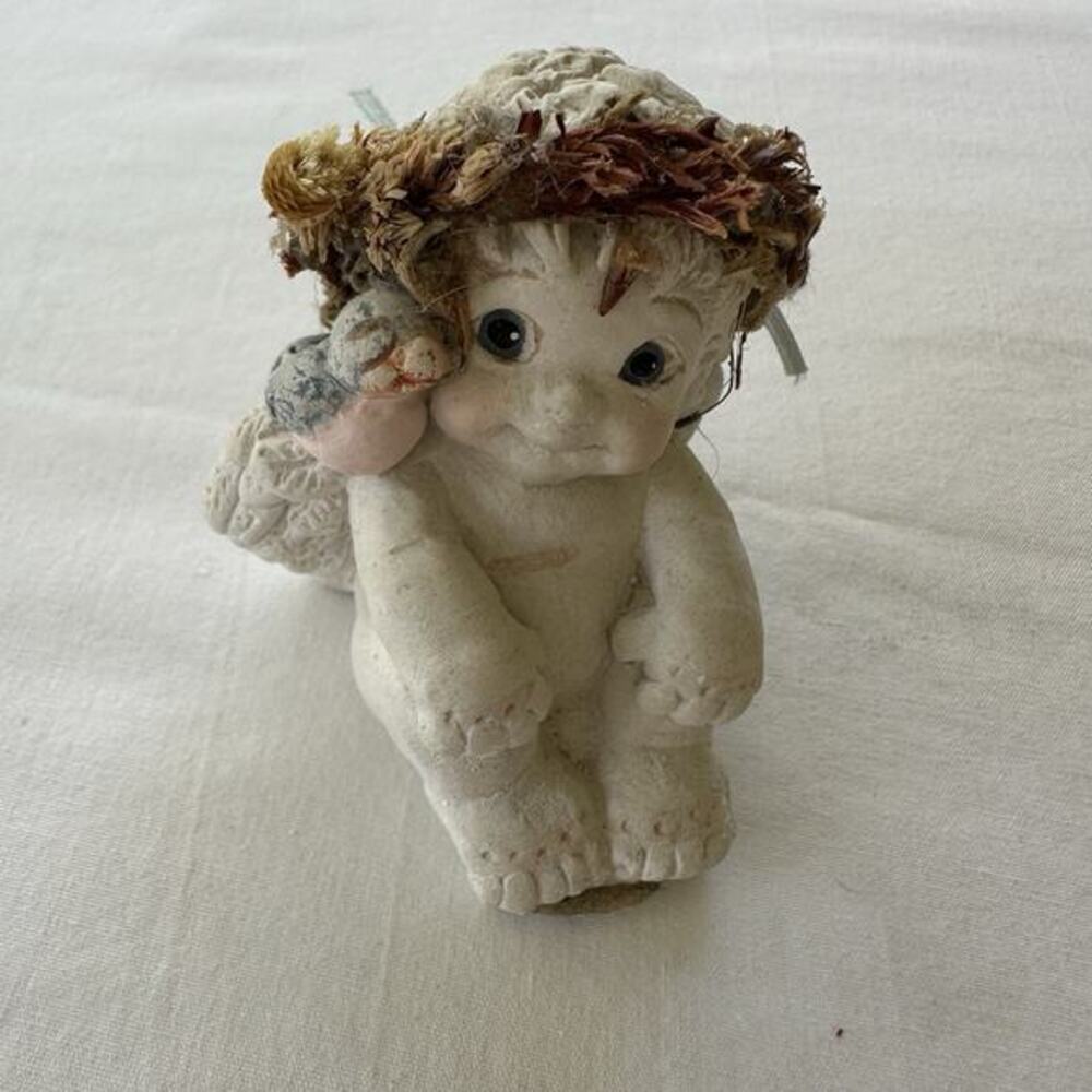 1991 Dreamsicles Figurine by Kristin Cherub with Bird & Floral Wreath – Cast Art